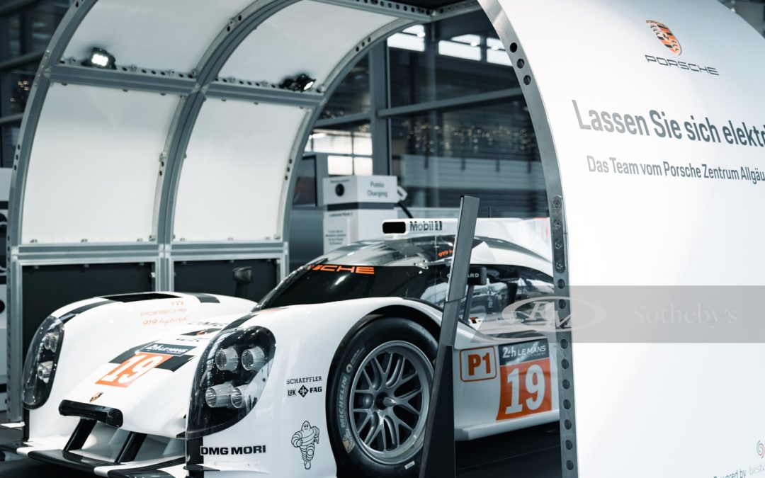 This 1:1 Porsche 919 show car is the ultimate scale model